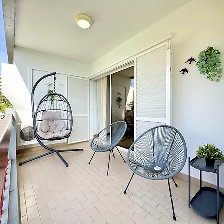 Marina With Pool By Homing *